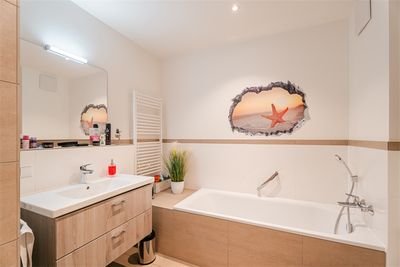 DAS BADEZIMMER!