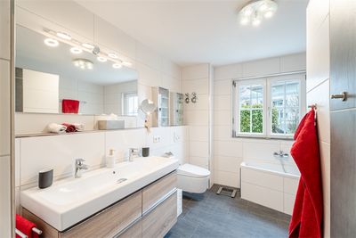 BADEZIMMER!