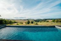 Blick aus dem Pool ...