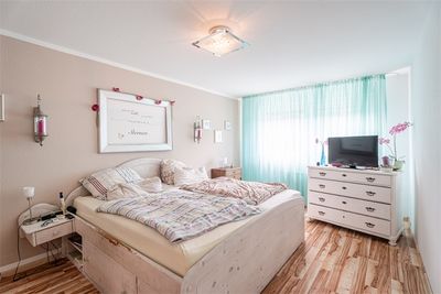 SCHLAFZIMMER!