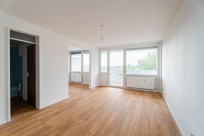 Wohnraum (leerstehende Wohnung)