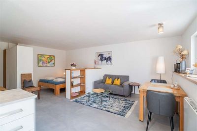 WOHNUNG 3: WOHNEN, SCHLAFEN! WOHNUNG 3: WOHNEN, SCHLAFEN!