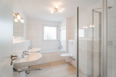 BADEZIMMER OG!