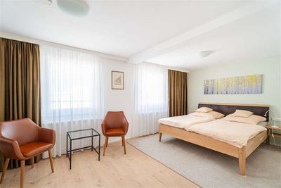 WOHNUNG 2: SCHLAFEN! WOHNUNG 2: SCHLAFEN!