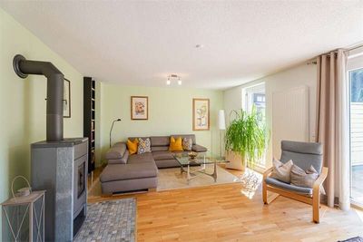 WOHNUNG 1: WOHNEN! WOHNUNG 1: WOHNEN!