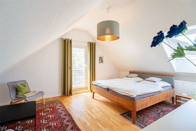 WOHNUNG 1: SCHLAFEN! WOHNUNG 1: SCHLAFEN!