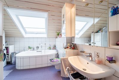 BADEZIMMER!