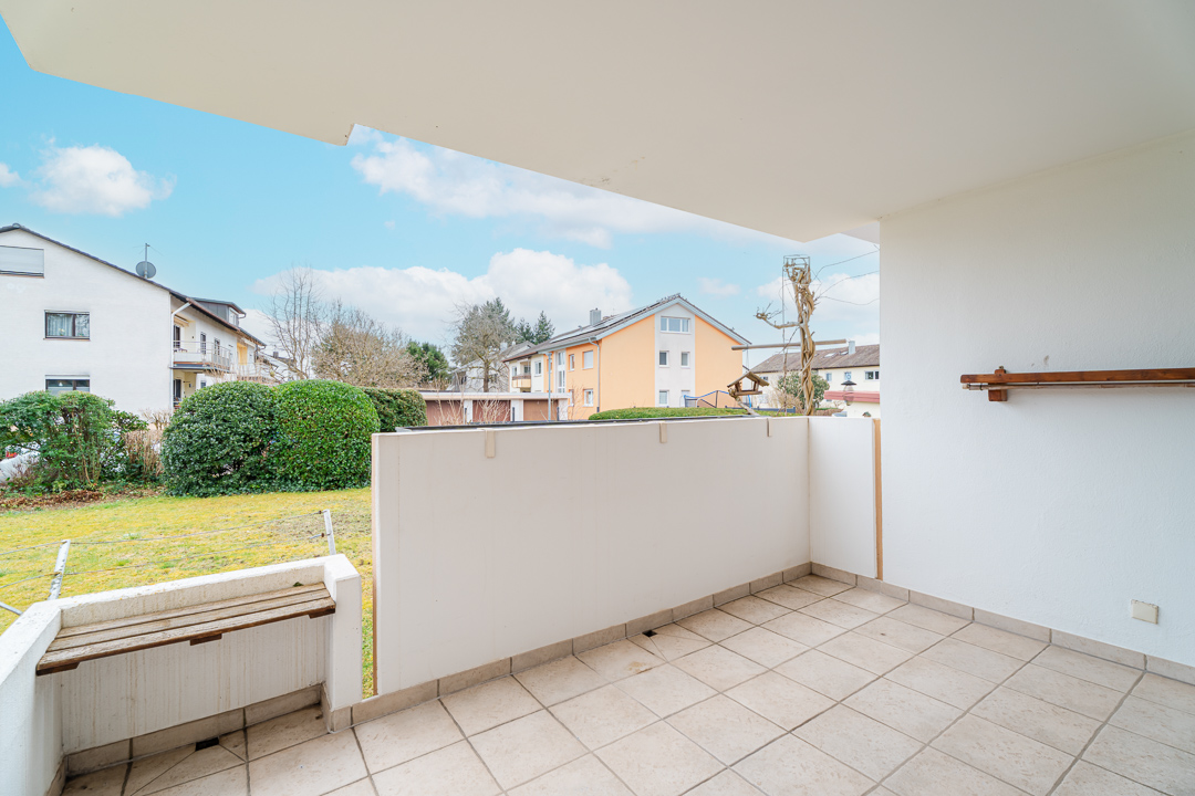ÜBERDACHTER BALKON