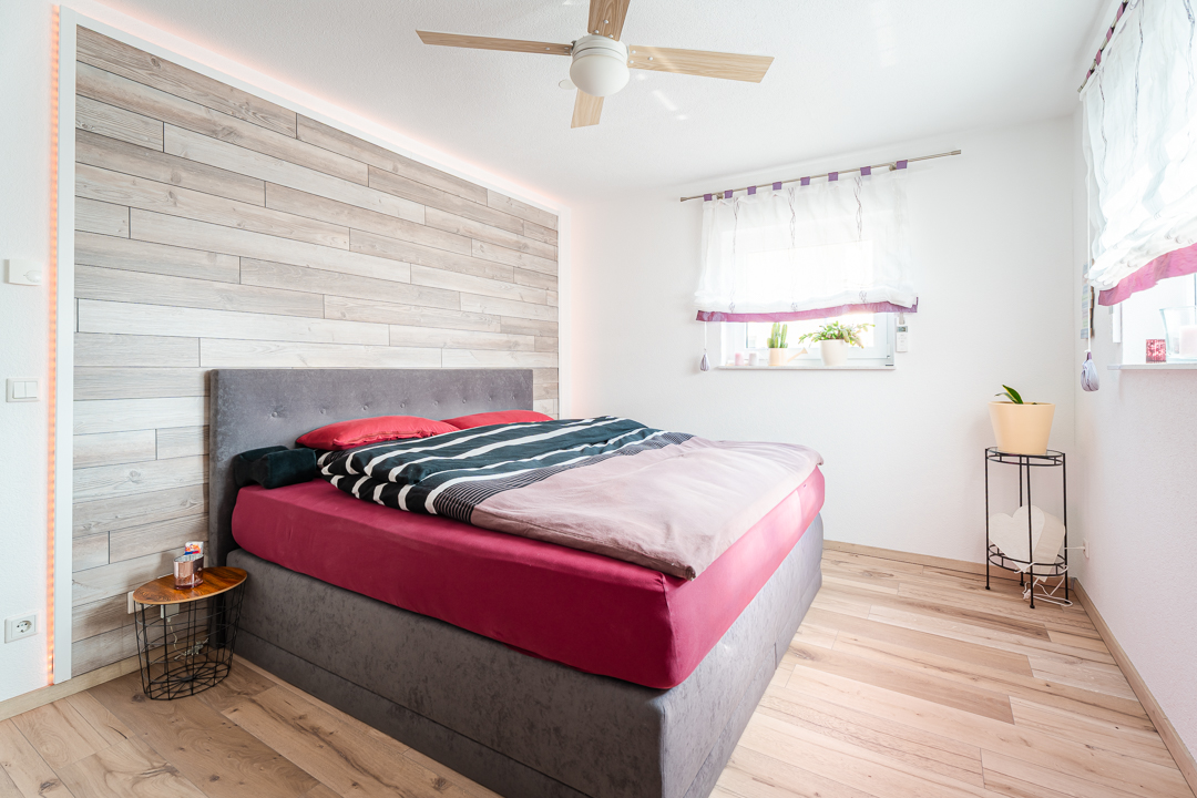 SCHLAFZIMMER ERDGESCHOSS