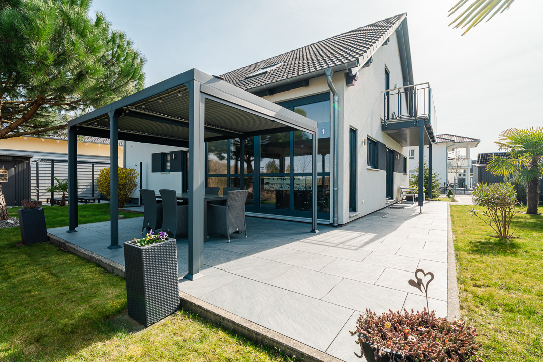 TERRASSENANSICHT