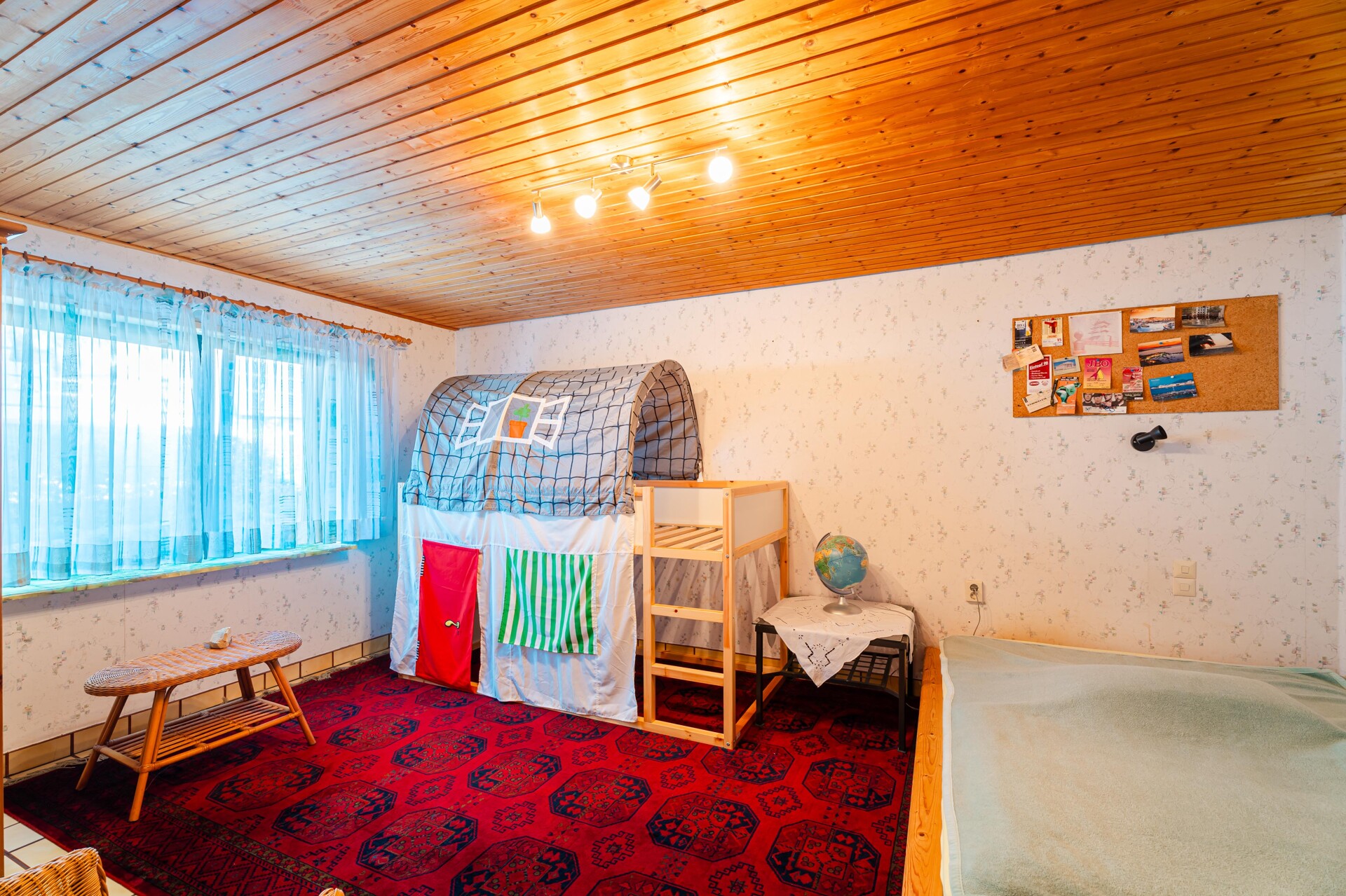 Zimmer Untergeschoss
