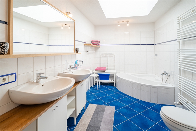 BADEZIMMER!