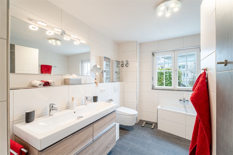 BADEZIMMER!