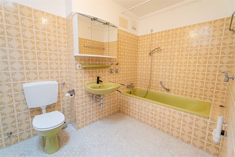 BADEZIMMER!