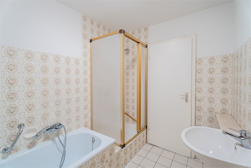 BADEZIMMER!