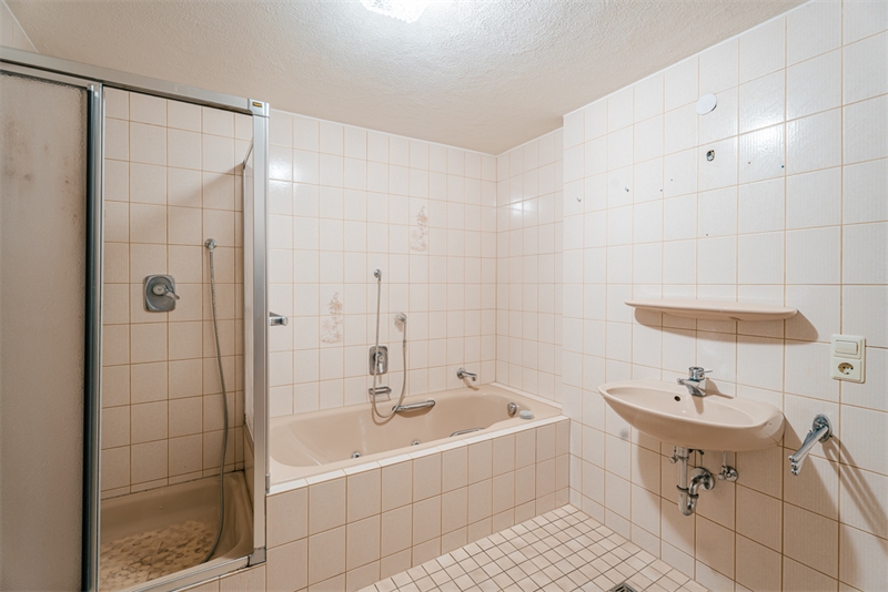 BADEZIMMER!
